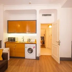 https://pera-line-cihangir.istanbul-turkeyhotels.com